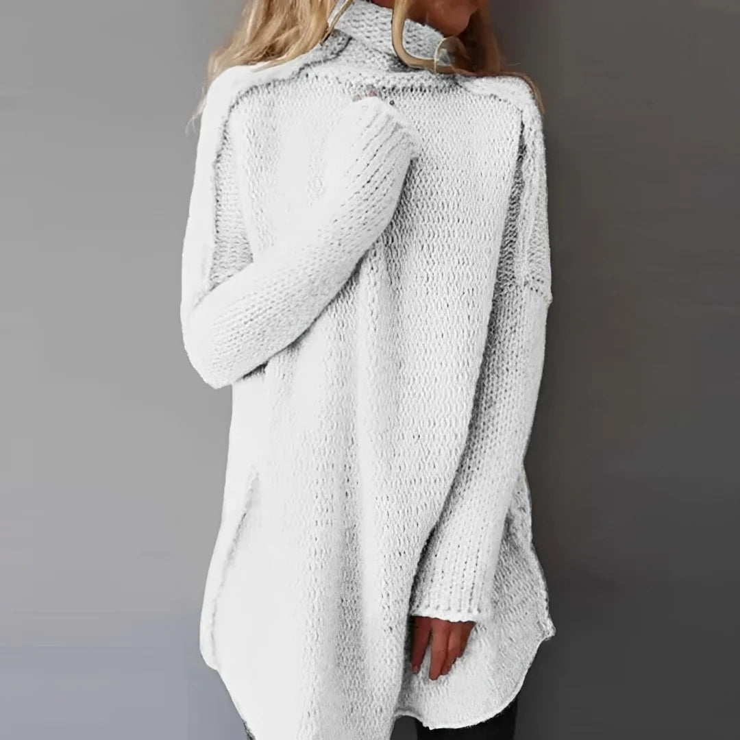 Suéter de cuello alto para mujer con corte entallado