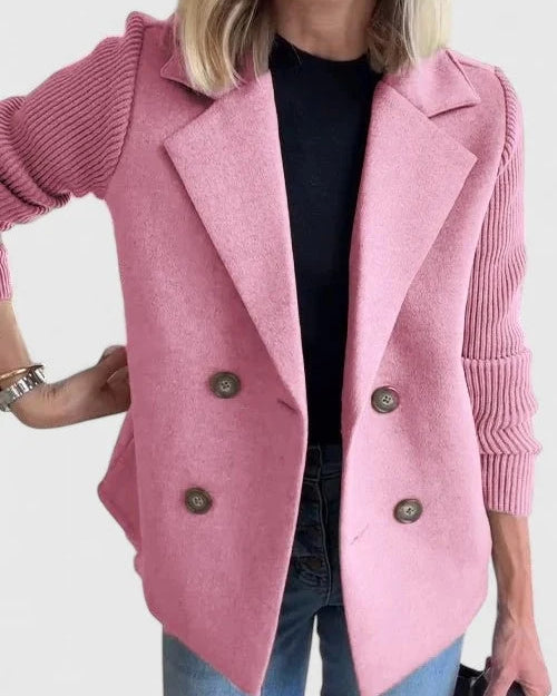 Blazer de mujer con doble botonadura y mangas de canalé
