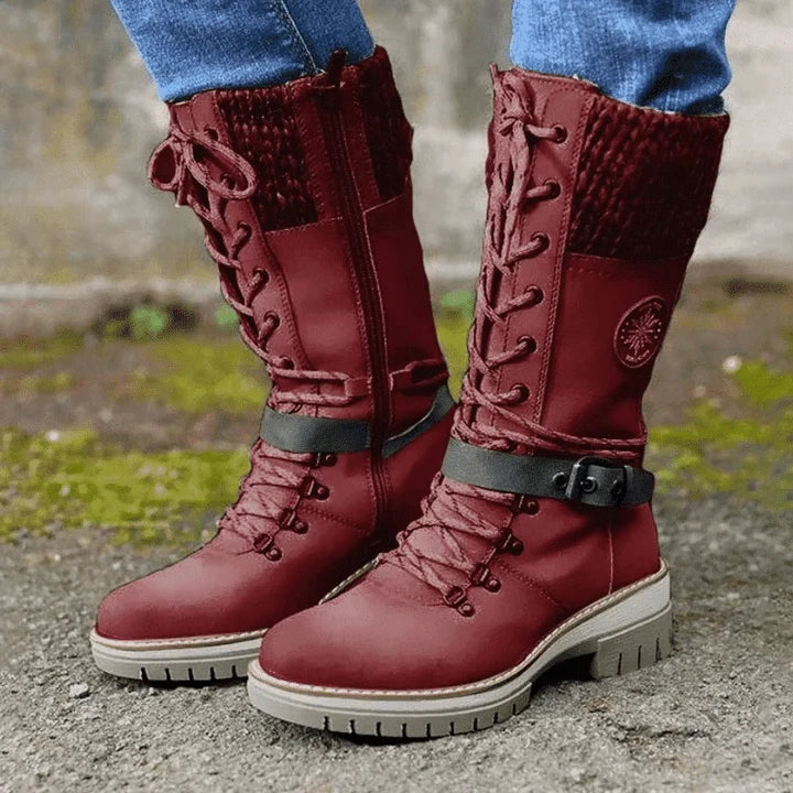 Botines de mujer forrados con cordones ajustables