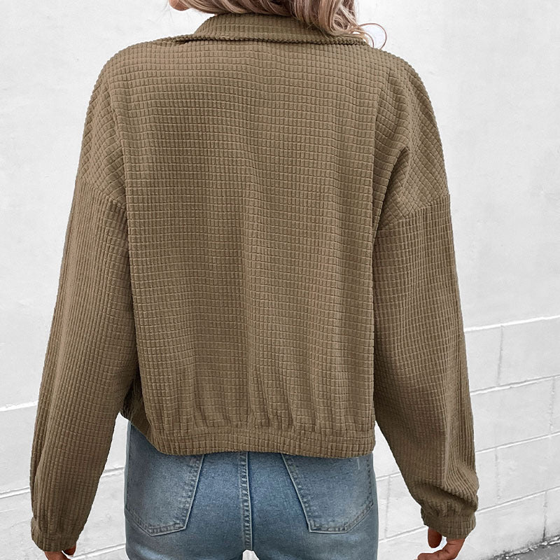 Chaqueta de mujer corta con textura gofrada