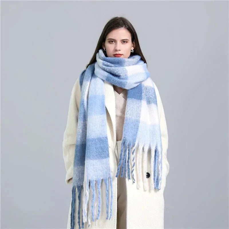 Bufanda de cuadros para mujer con flecos decorativos