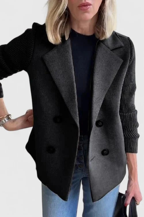 Blazer de mujer con doble botonadura y mangas de canalé