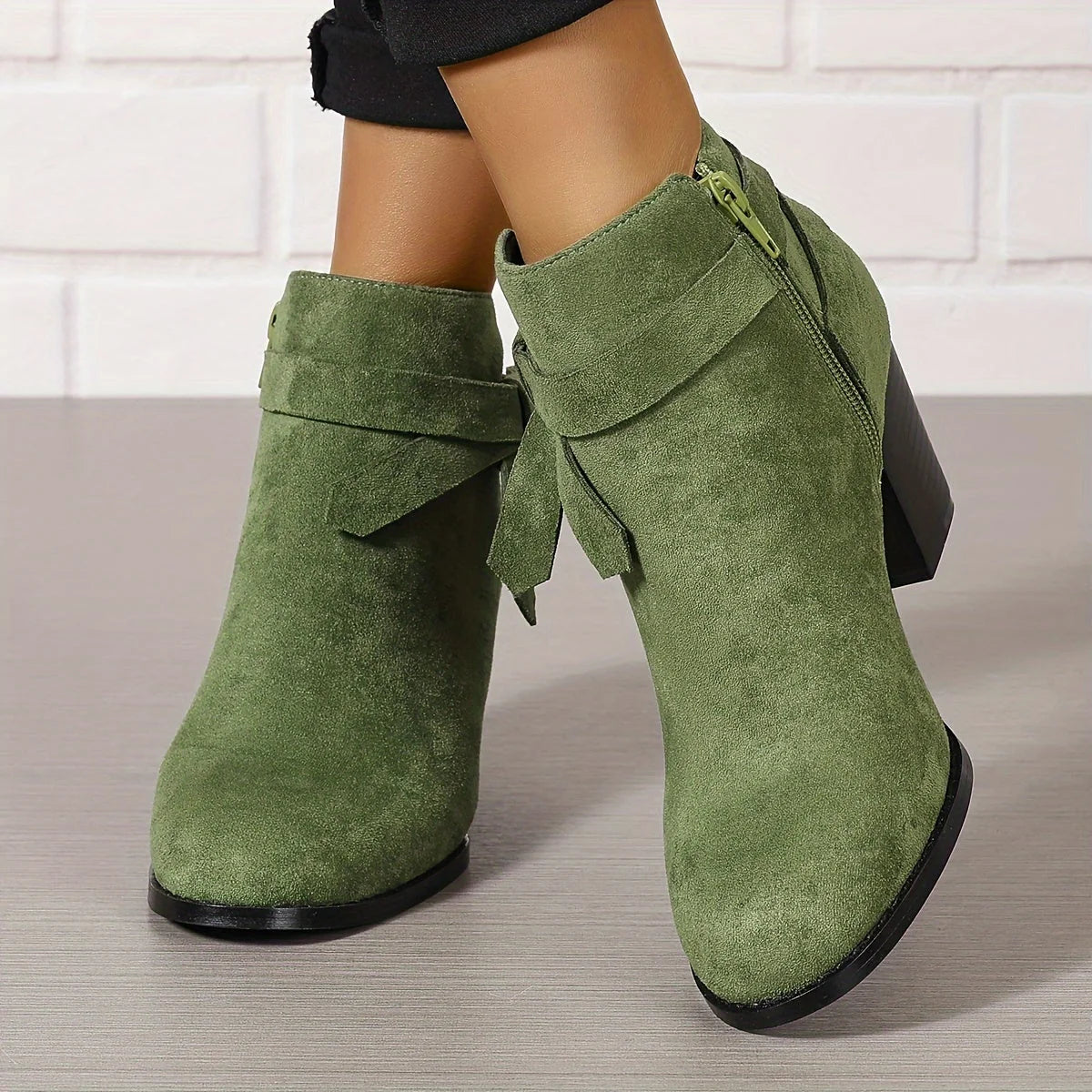 Botines de mujer de ante sintético con lazo trasero