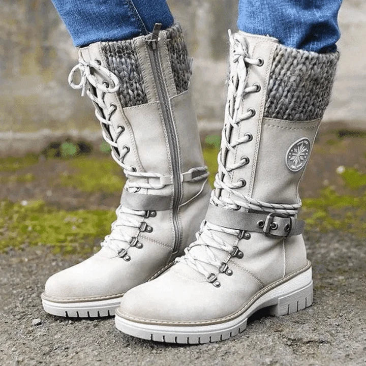 Botines de mujer forrados con cordones ajustables
