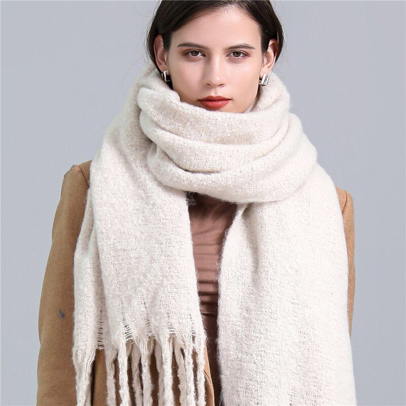 Bufanda de cuadros para mujer con flecos decorativos