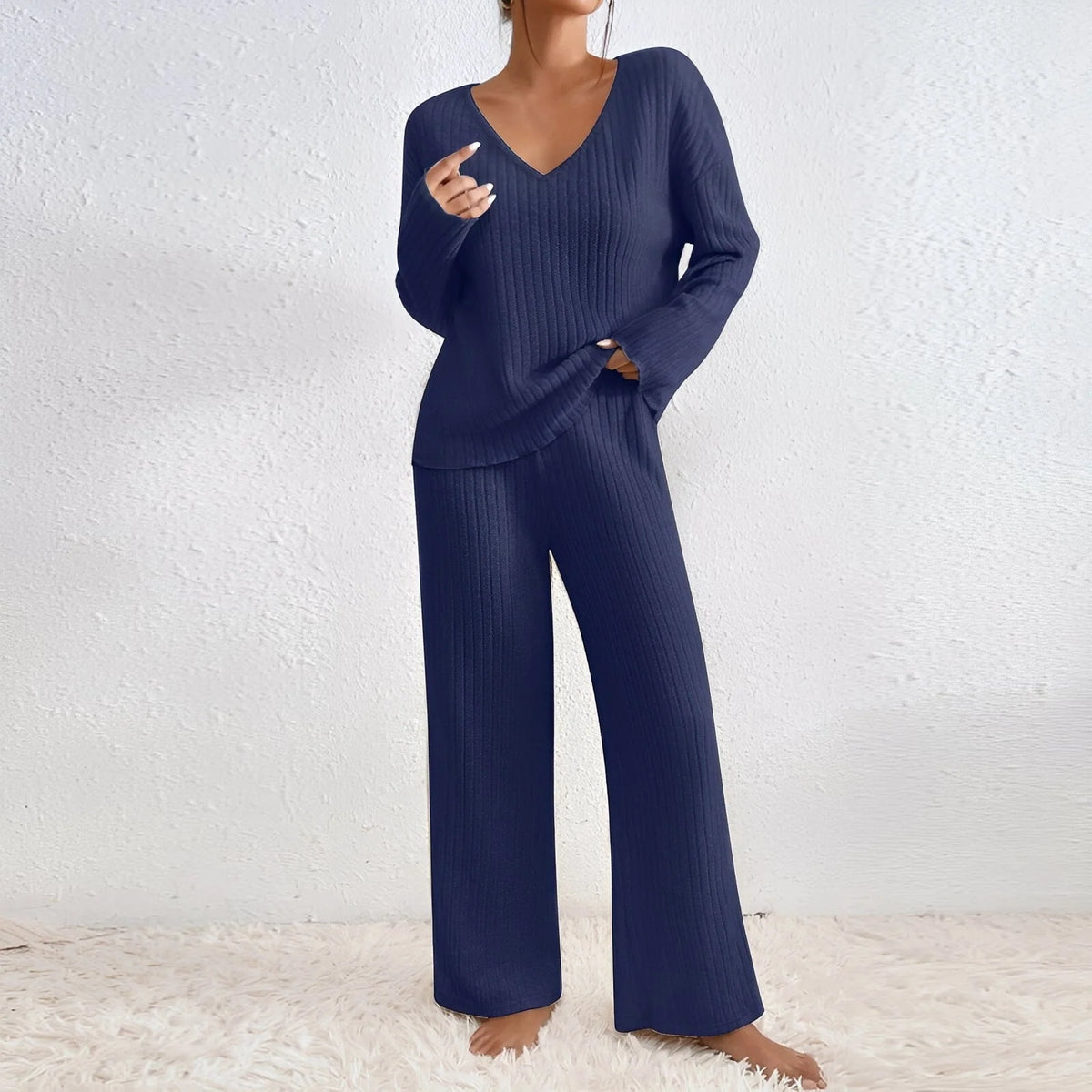 Conjunto de salón de mujer con corte entallado