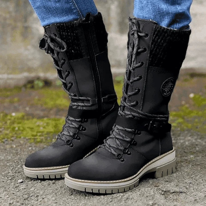Botines de mujer forrados con cordones ajustables