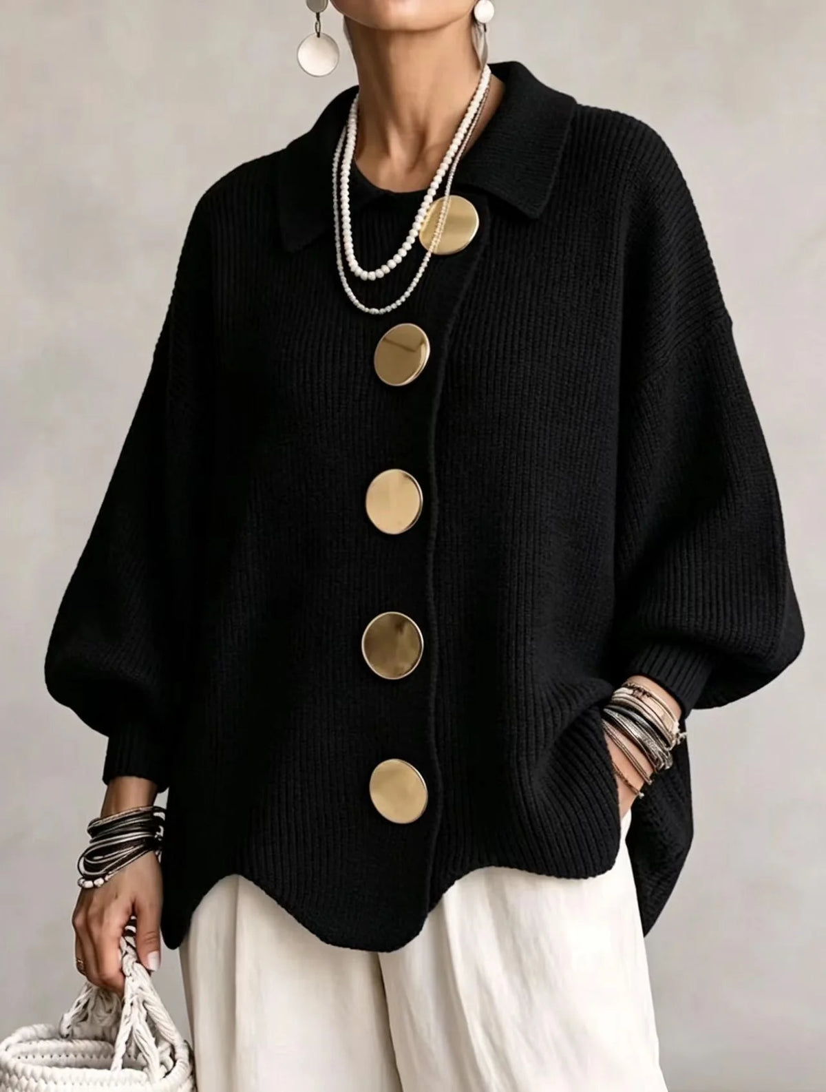 Cardigan de punto grueso para mujer con mangas farol y botones dorados