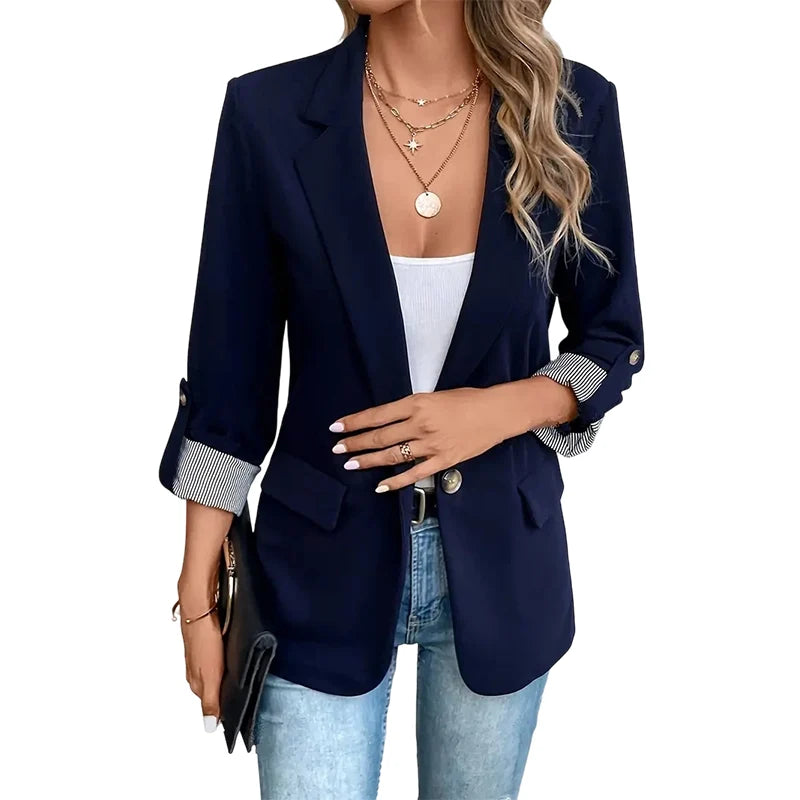 Blazer de mujer con corte entallado y solapa estrecha