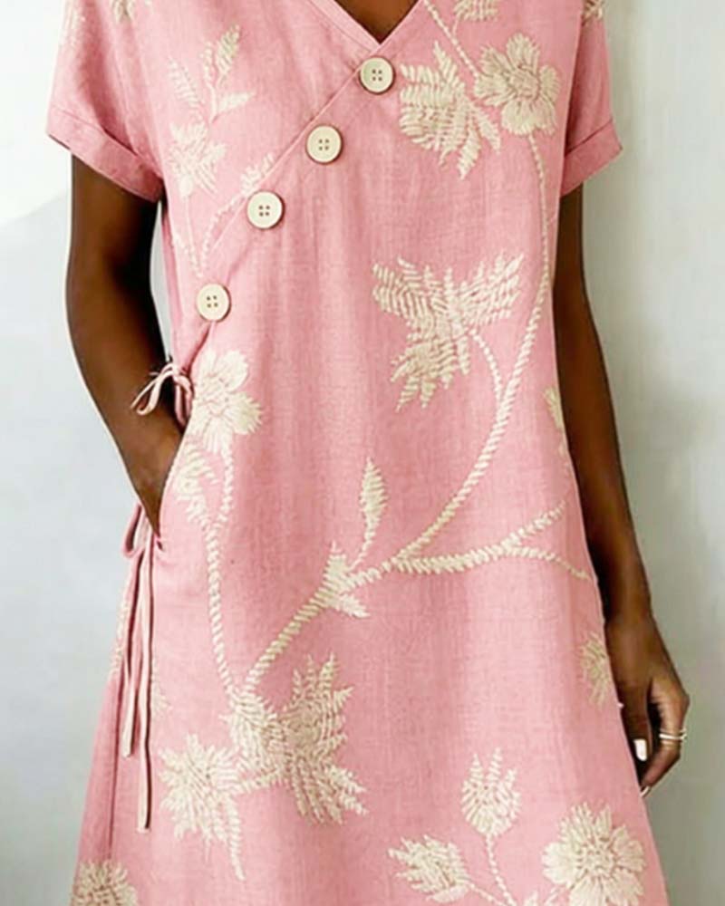 Vestido corto de mujer con fila de botones diagonal
