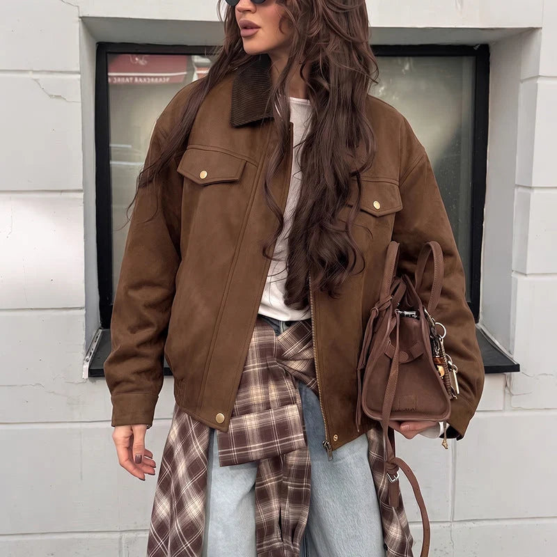 Chaqueta de mujer de ante sintético con cuello de pana