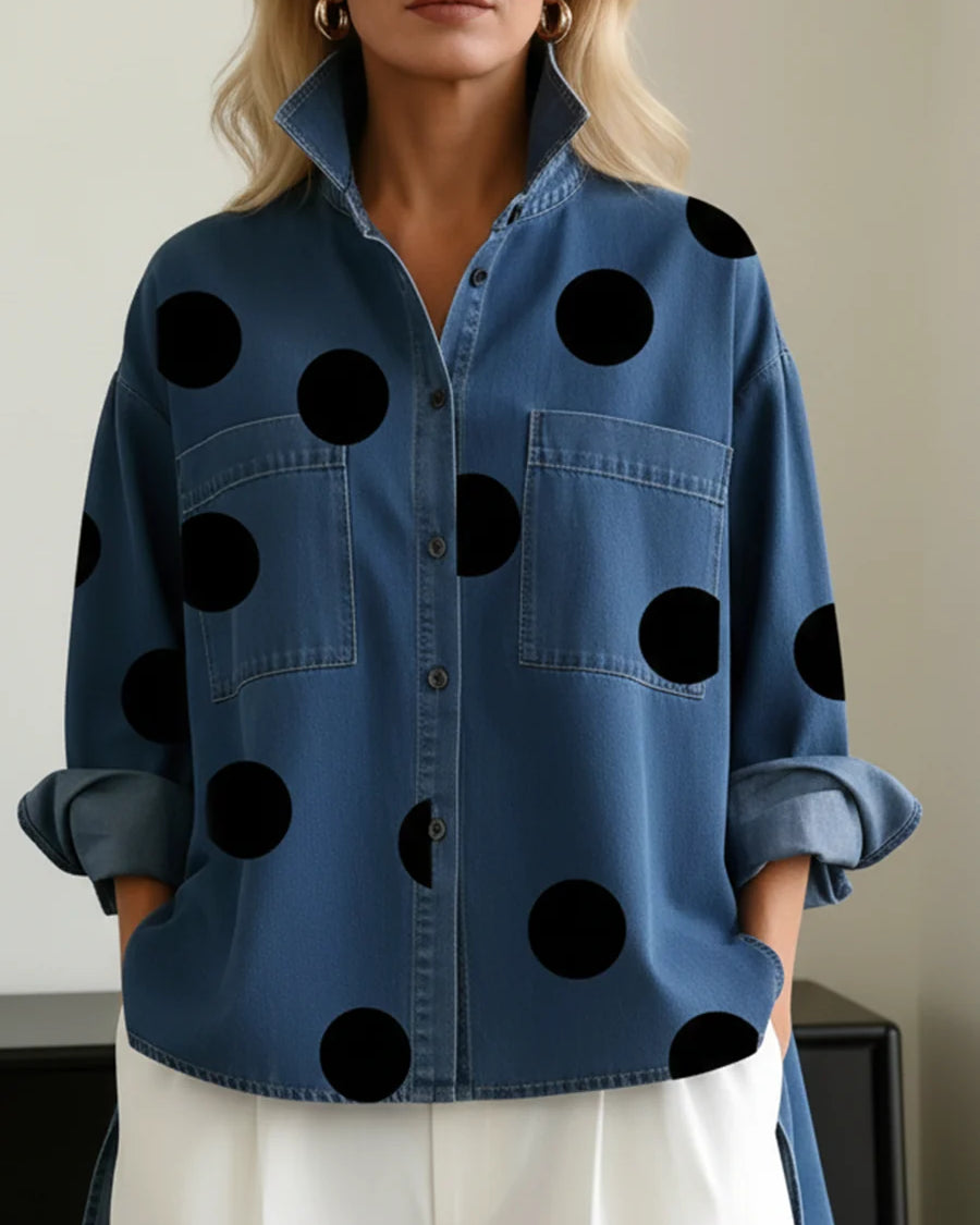 Blusa de mujer con cuello alto y bolsillos funcionales