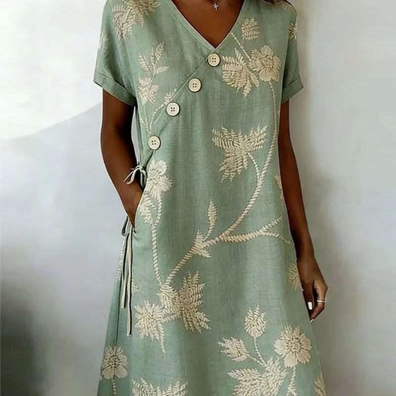 Vestido corto de mujer con fila de botones diagonal