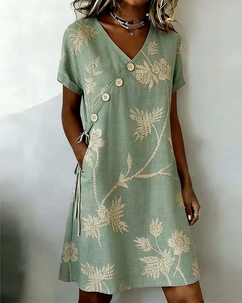 Vestido corto de mujer con fila de botones diagonal