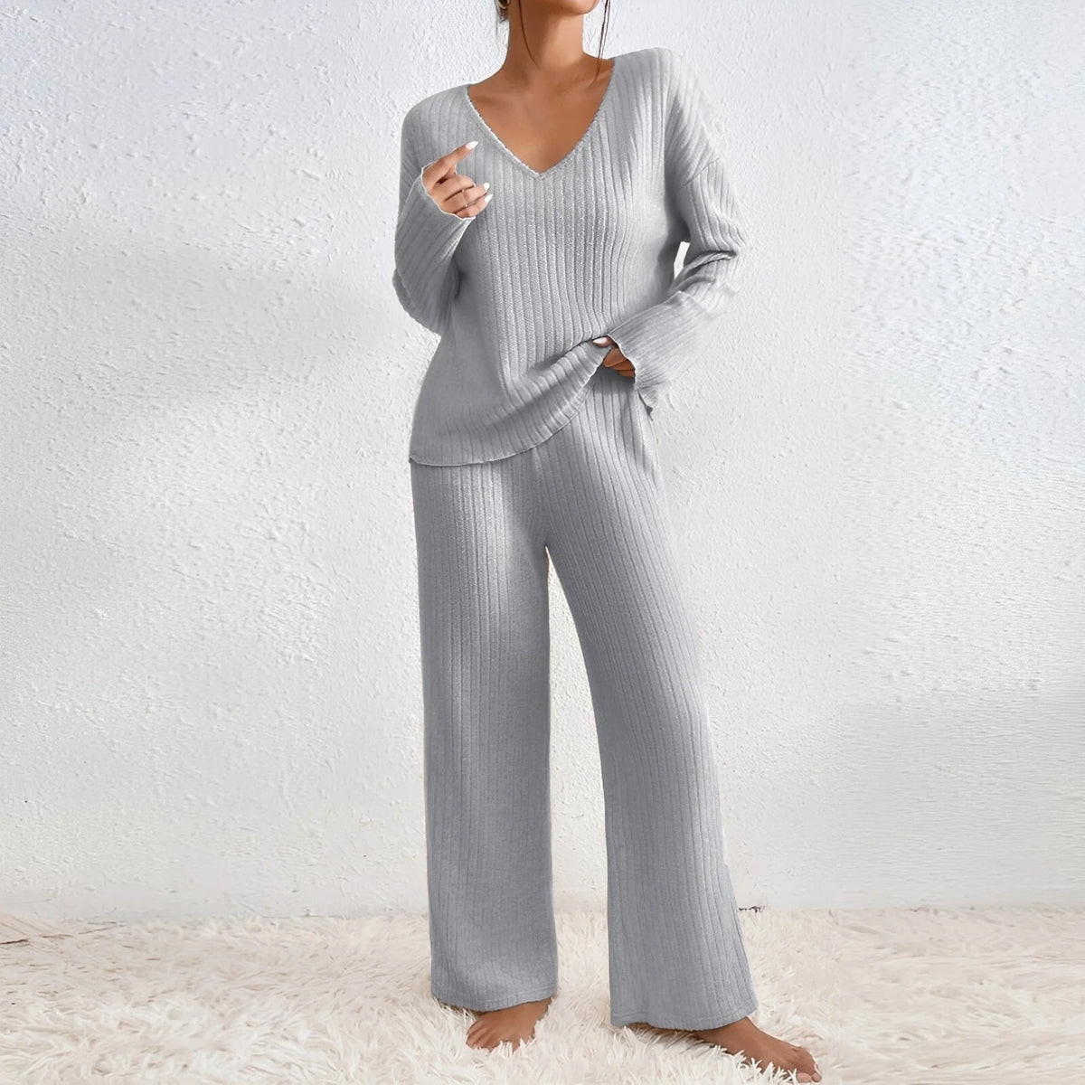 Conjunto de salón de mujer con corte entallado