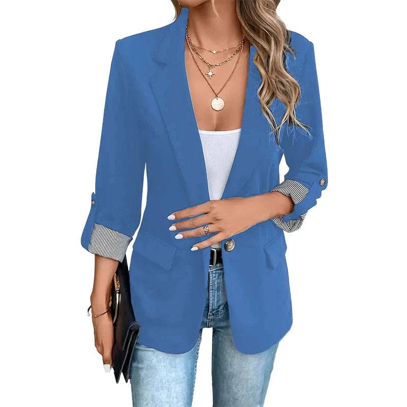 Blazer de mujer con corte entallado y solapa estrecha