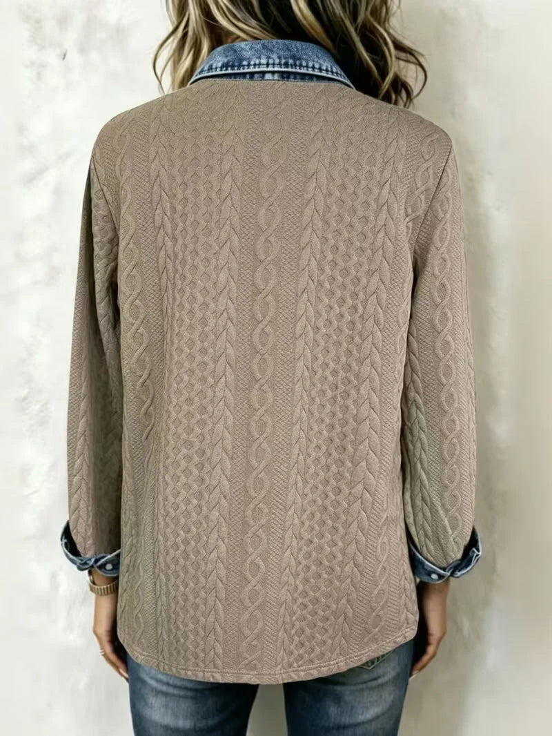 Camiseta de manga larga trenzada para mujer con aplicaciones de tela vaquera