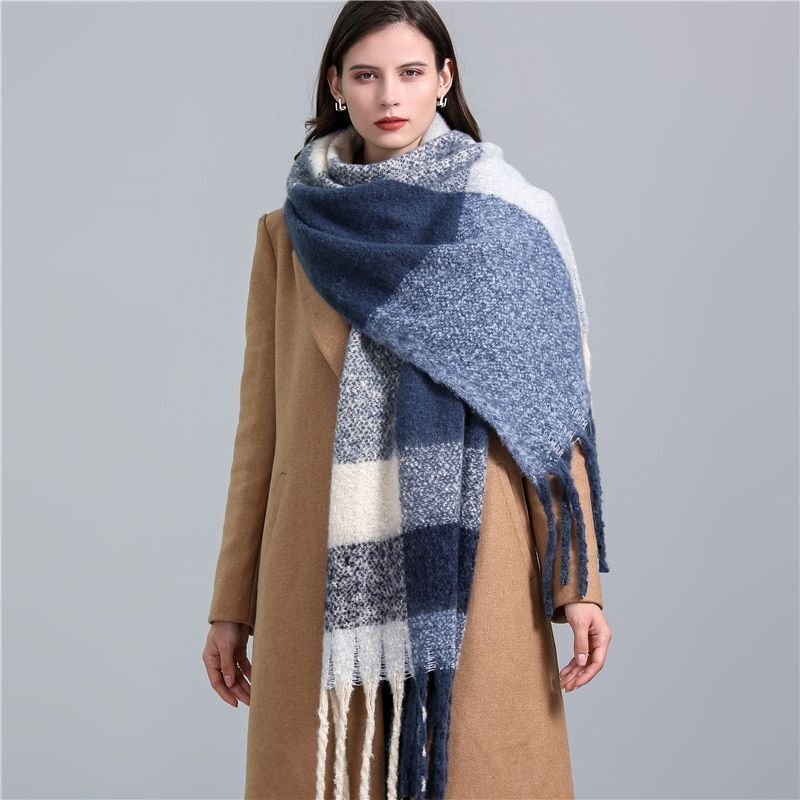 Bufanda de cuadros para mujer con flecos decorativos