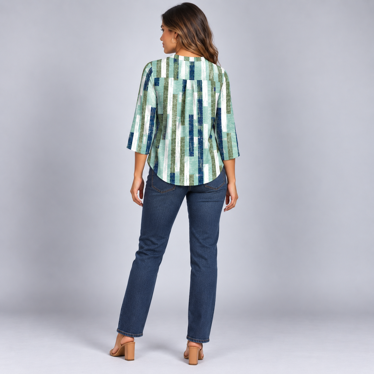 Blusa Bohemia de Mujer con Cuello en V | Corte Holgado | Detalles Plisados, Mangas 3/4, Estilo Versátil | Casual Elegante, Fin de Semana