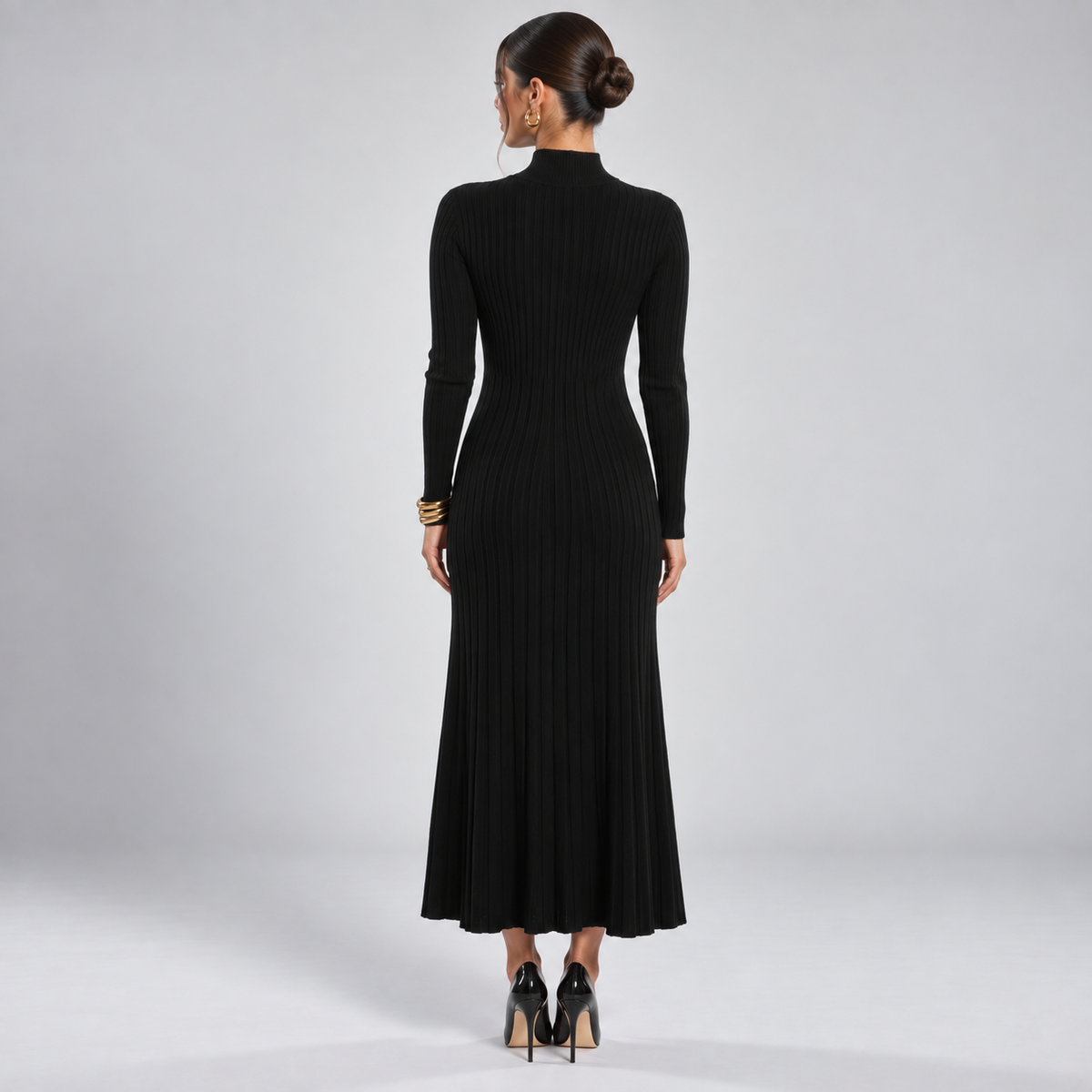 Vestido de Lana Merino con Cuello Alto y Escote en V | Manga Larga y Corte Fluido | Tejido 100 % Merino para Otoño e Invierno
