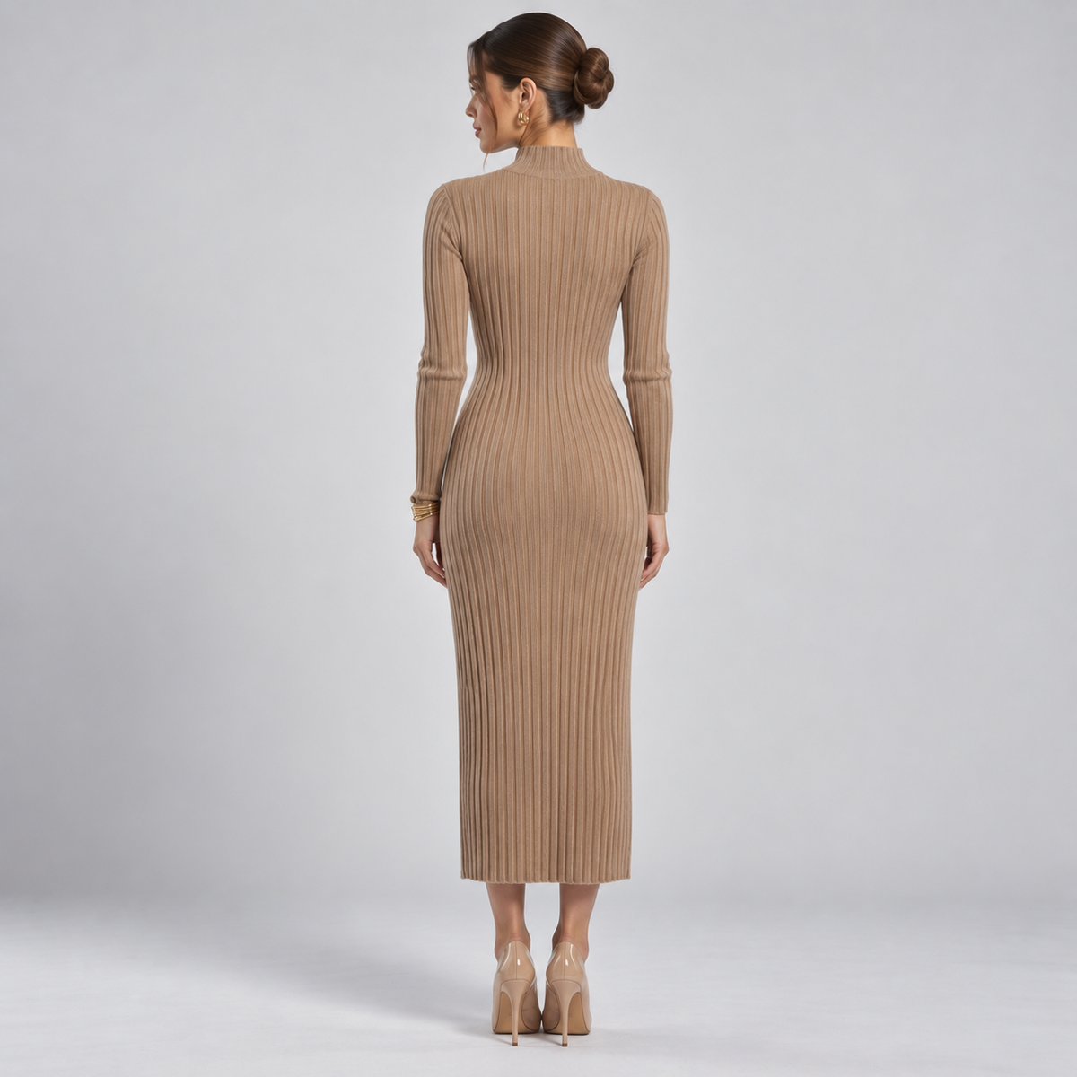 Vestido de Lana Merino con Cuello Alto y Escote en V | Manga Larga y Corte Fluido | Tejido 100 % Merino para Otoño e Invierno
