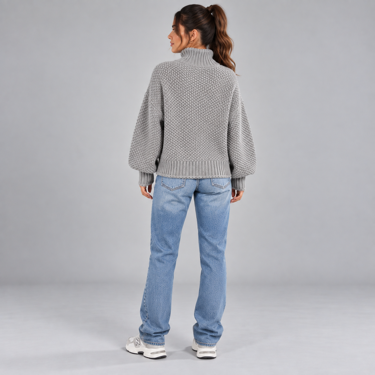 Suéter de punto de felpa para mujer con cuello alto y corte amplio