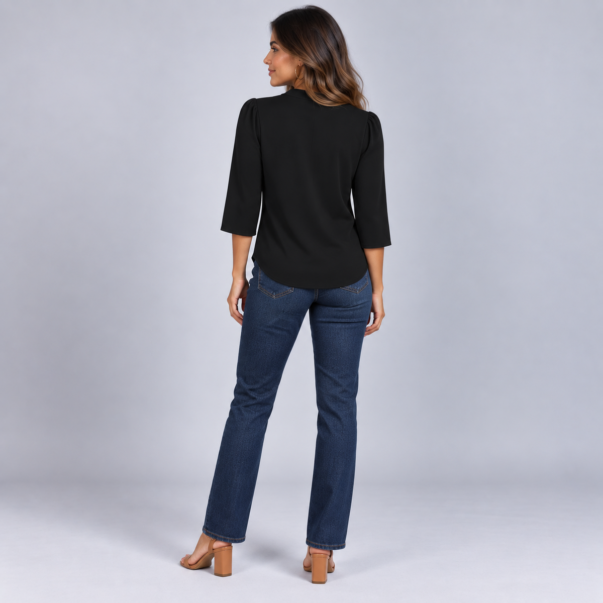 Blusa Bohemia de Mujer con Cuello en V | Corte Holgado | Detalles Plisados, Mangas 3/4, Estilo Versátil | Casual Elegante, Fin de Semana