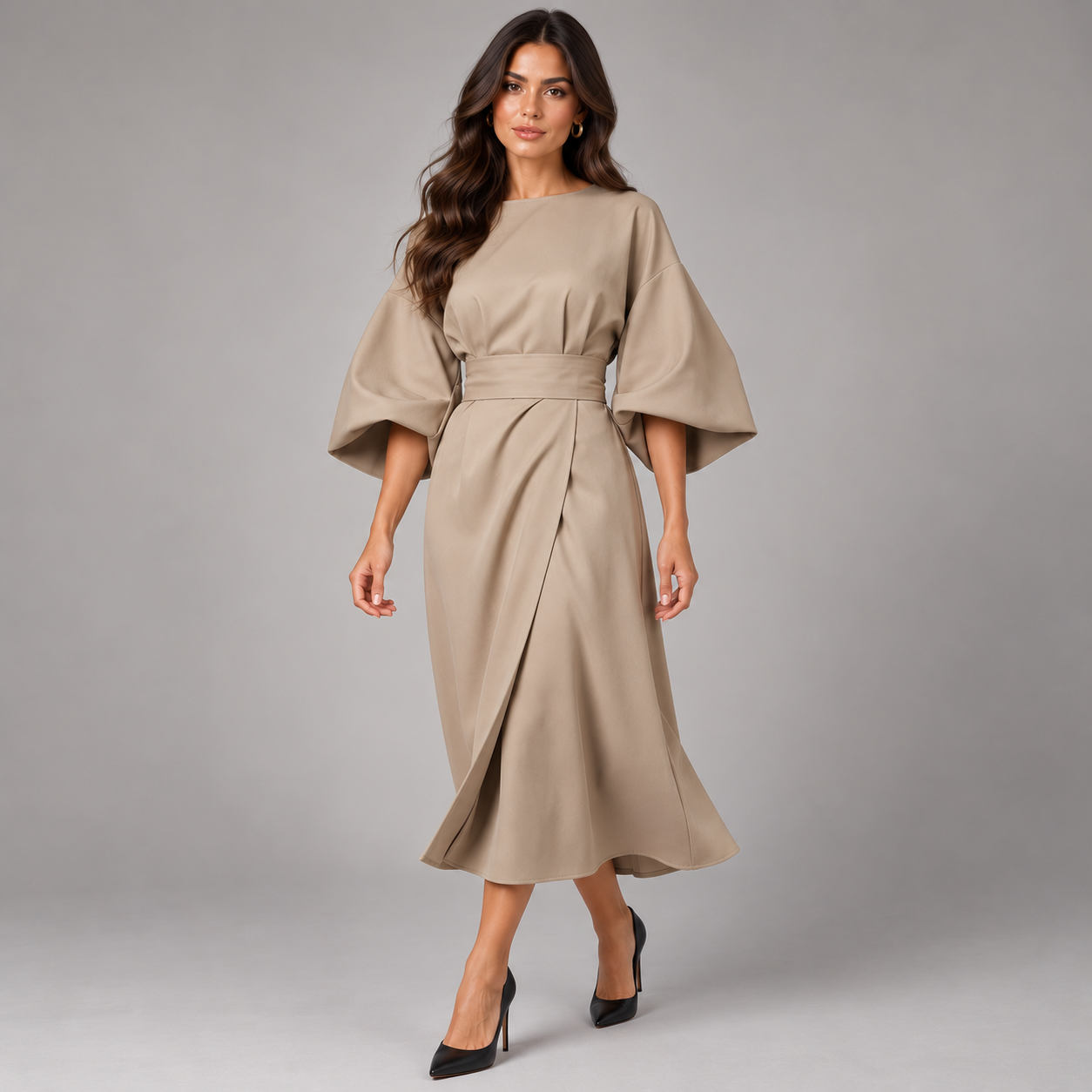 Vestido Maxi Entallado con Cordones en la Cintura | Beige Corte Ajustado | Manga Tres Cuartos para Cena y Eventos