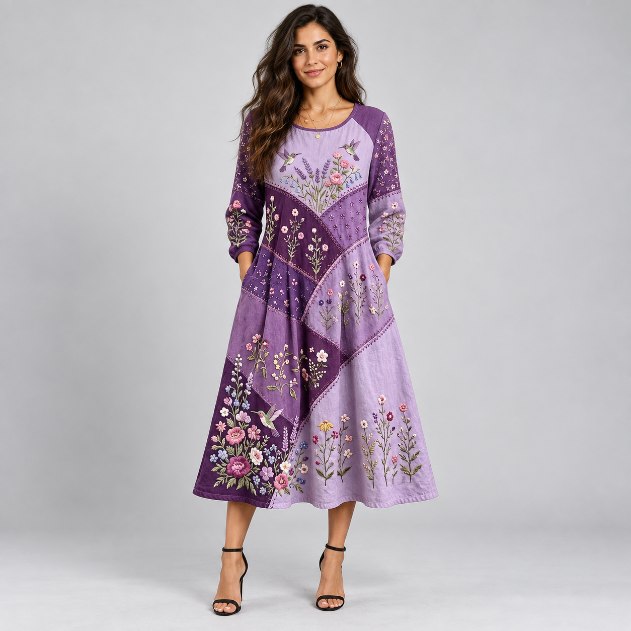 Vestido de mujer con flores pintadas a mano