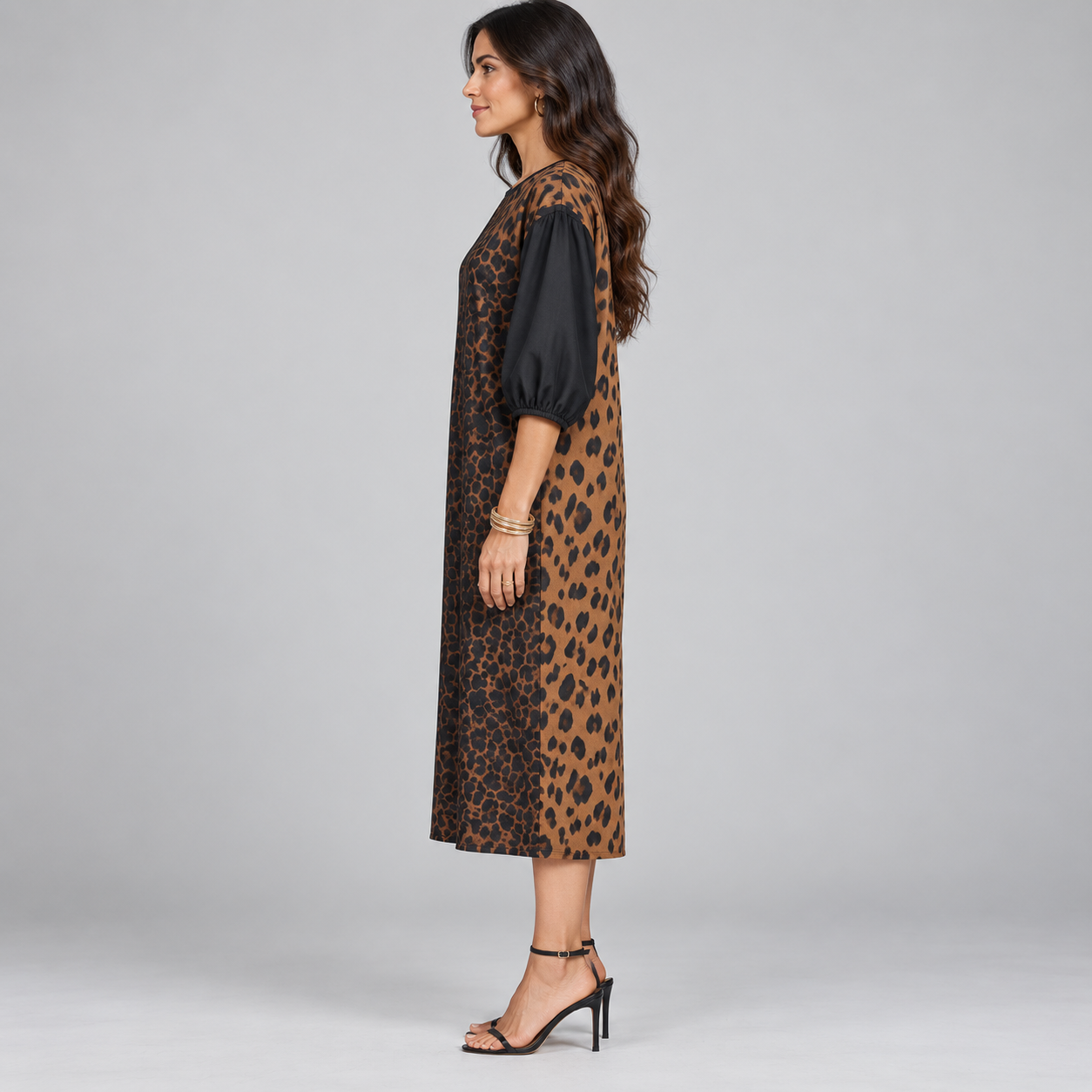 Vestido de mujer con estampado de leopardo y mangas abullonadas