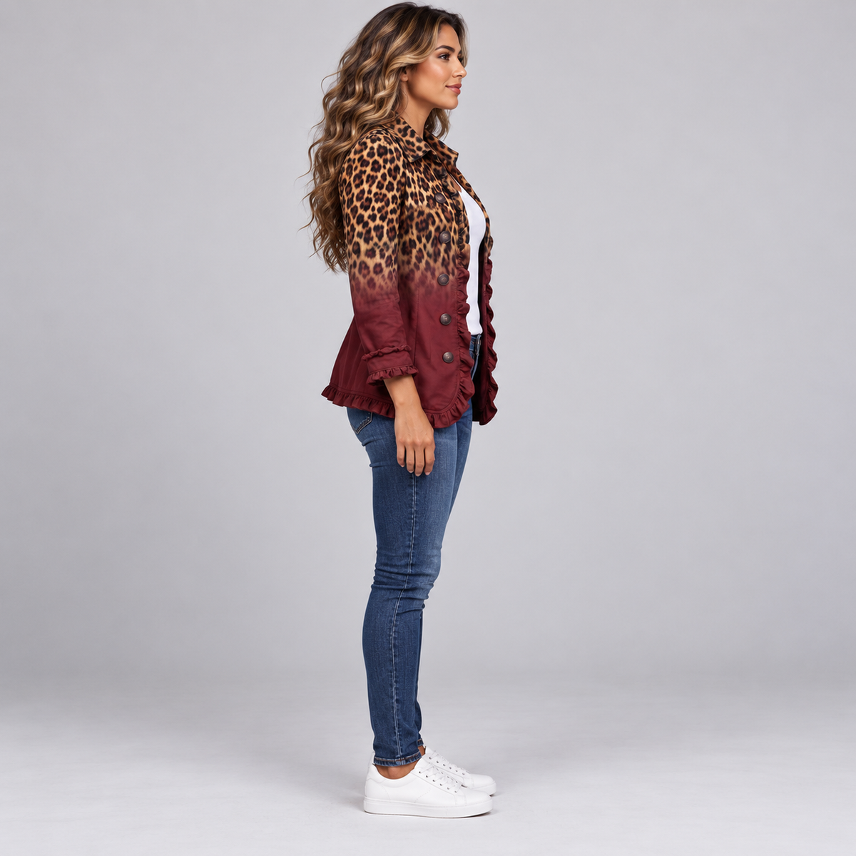 Blazer de mujer en mezcla de algodón con volantes y doble botonadura
