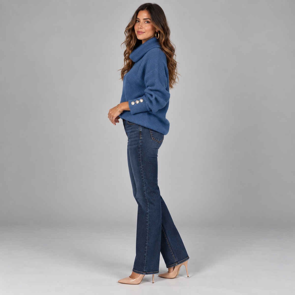 Jersey de punto fino para mujer con cuello alto y detalles de botones