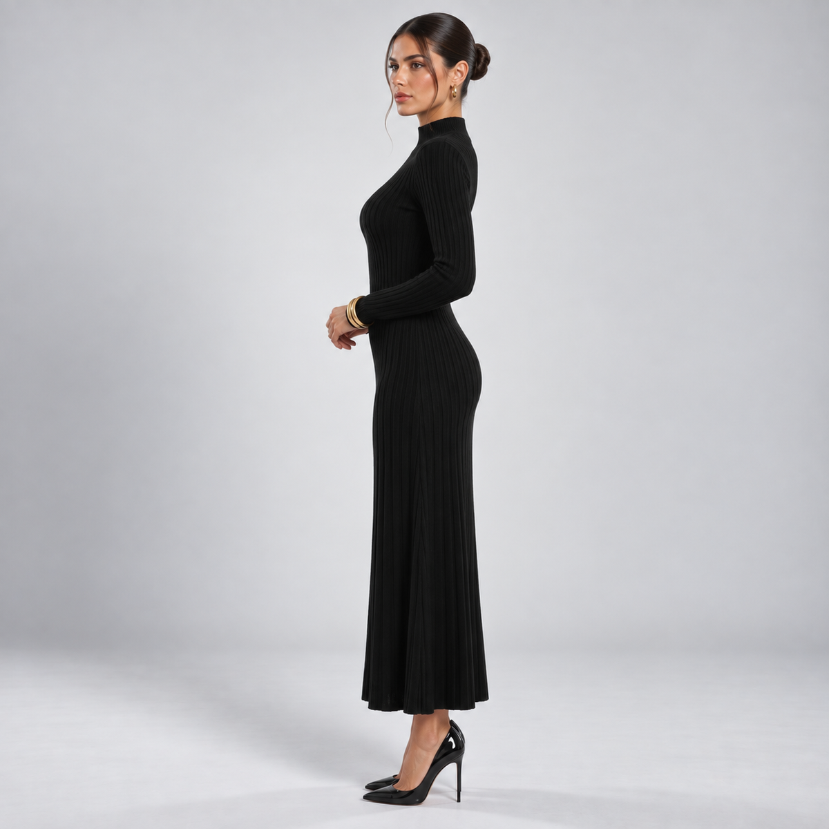 Vestido de Lana Merino con Cuello Alto y Escote en V | Manga Larga y Corte Fluido | Tejido 100 % Merino para Otoño e Invierno