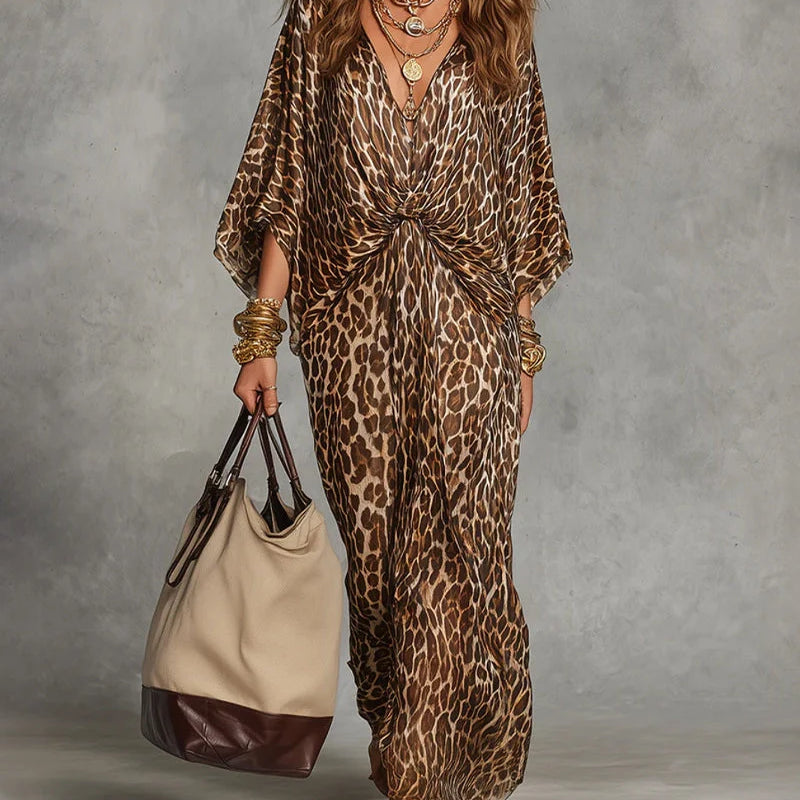 Vestido largo de mujer con frente torcido y estampado de leopardo