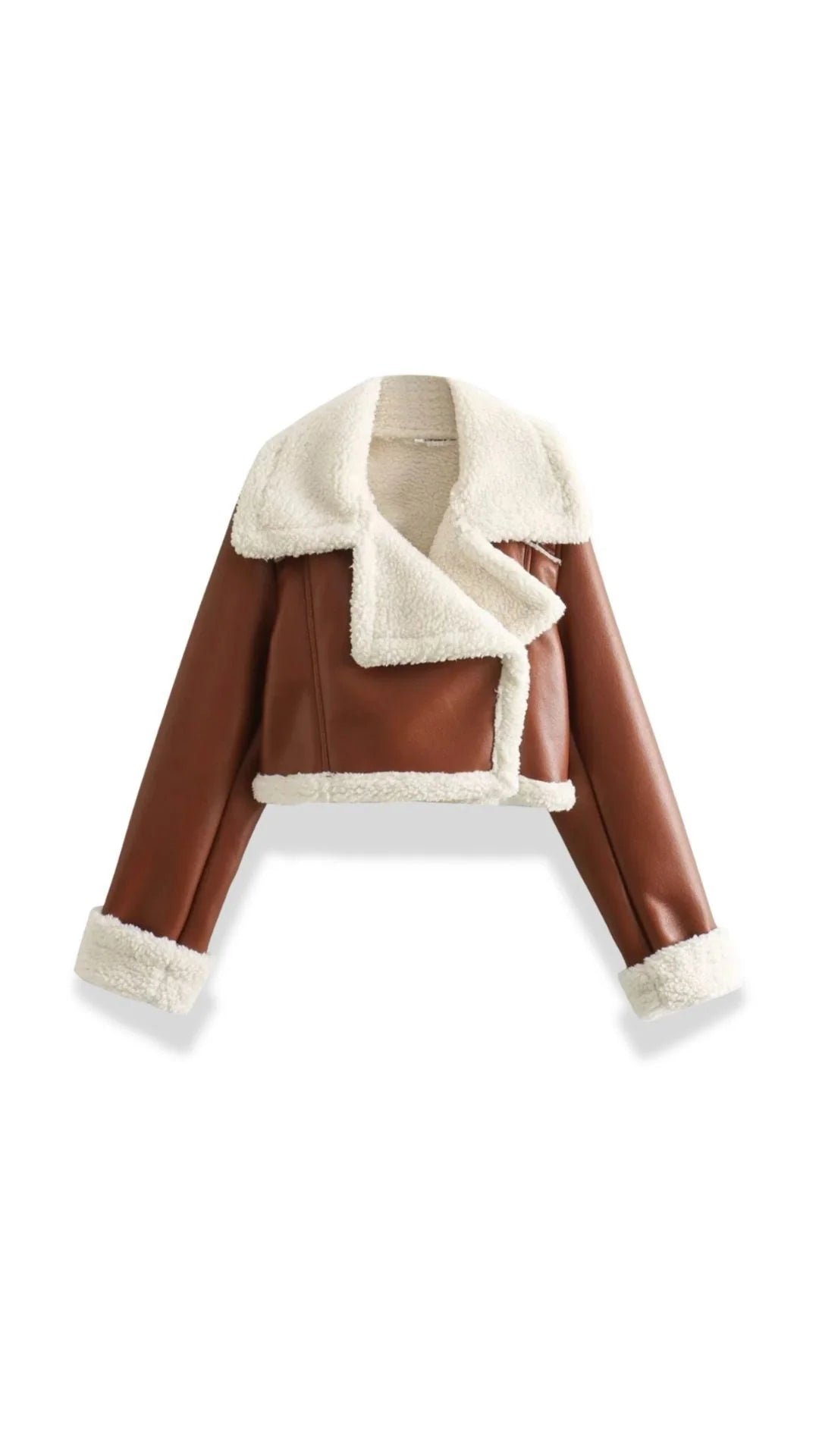 Chaqueta de mujer efecto piel con detalles de borreguito