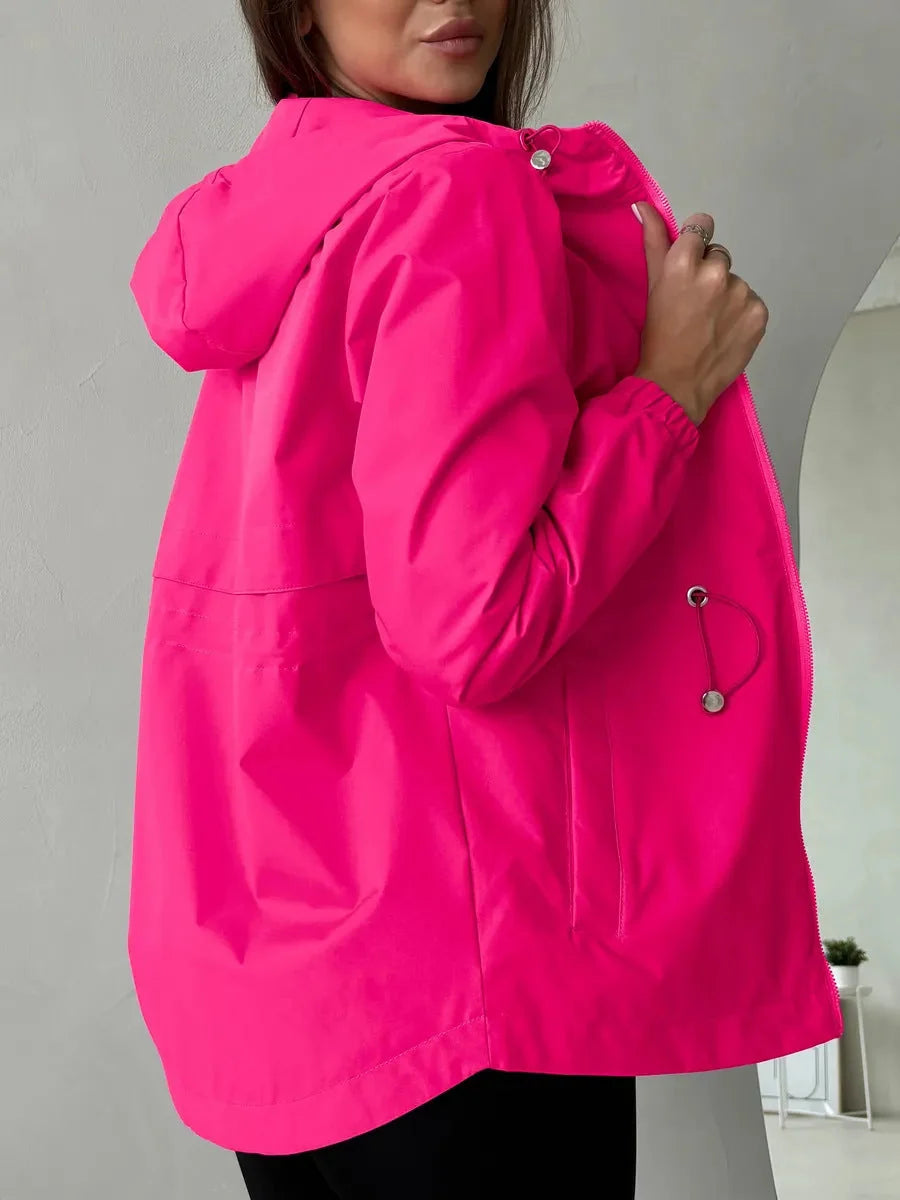 Chaqueta outdoor para mujer con capucha ajustable y bolsillos
