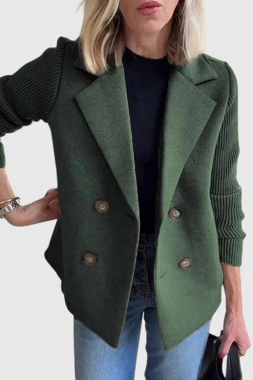 Blazer de mujer con doble botonadura y mangas de canalé