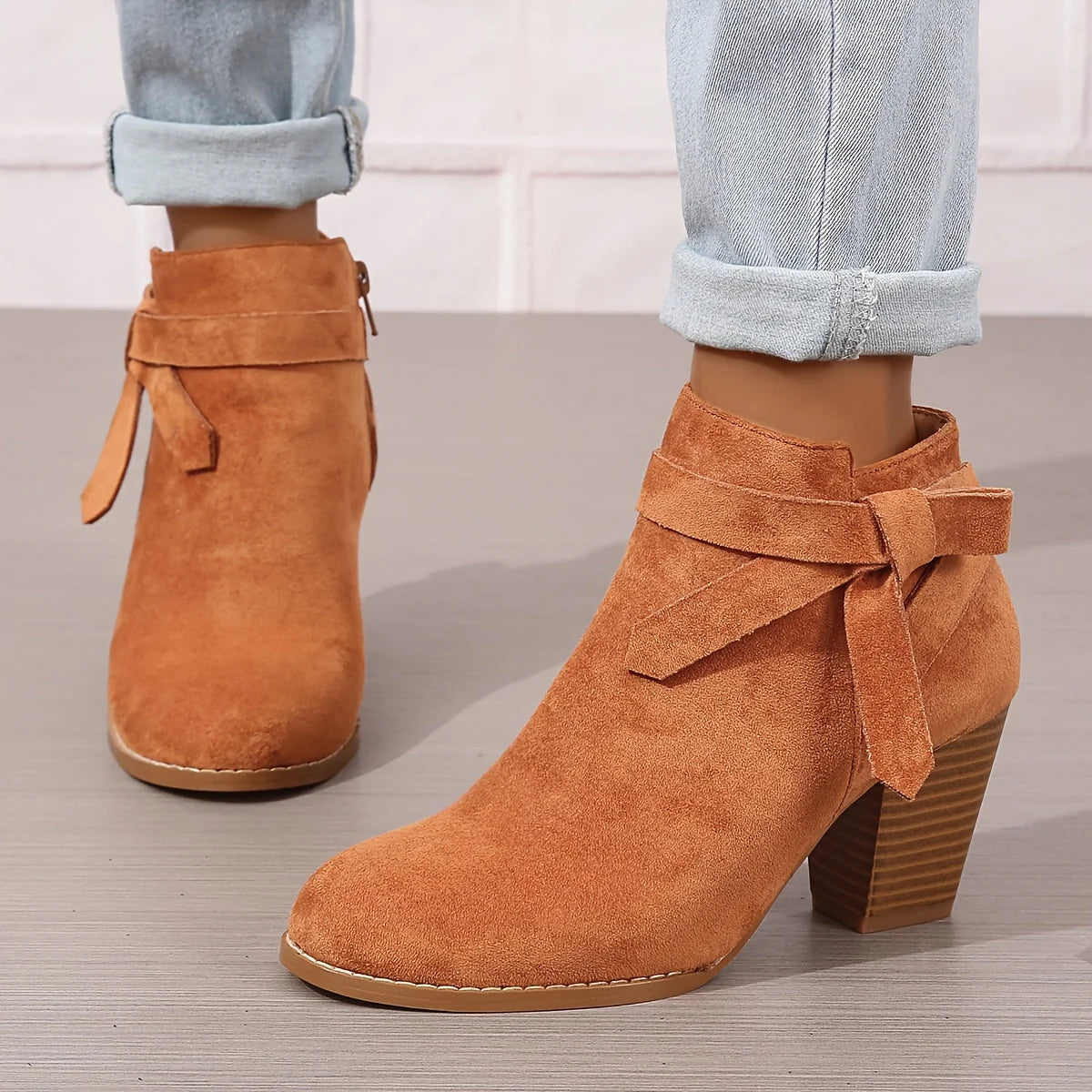 Botines de mujer de ante sintético con lazo trasero