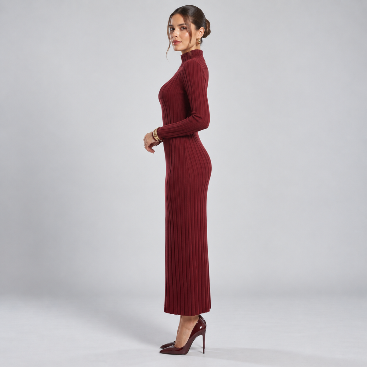 Vestido de Lana Merino con Cuello Alto y Escote en V | Manga Larga y Corte Fluido | Tejido 100 % Merino para Otoño e Invierno